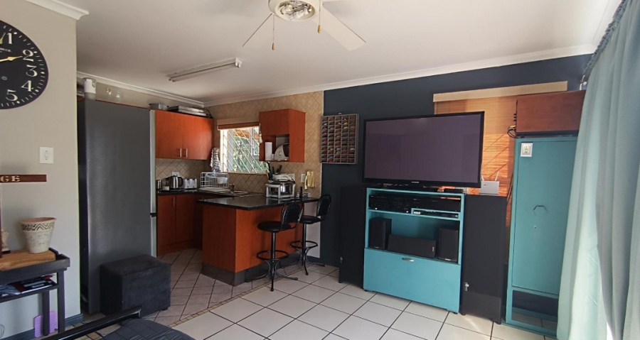 4 Bedroom Property for Sale in Gordons Bay Western Cape